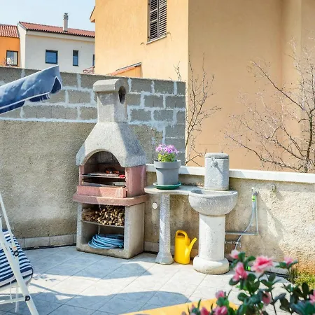 Dana Apartman Fažana