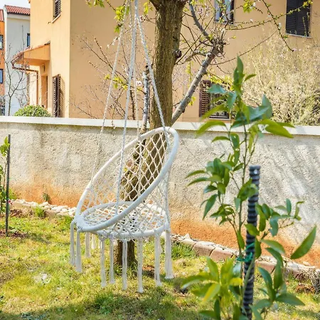 Apartment Dana Fazana